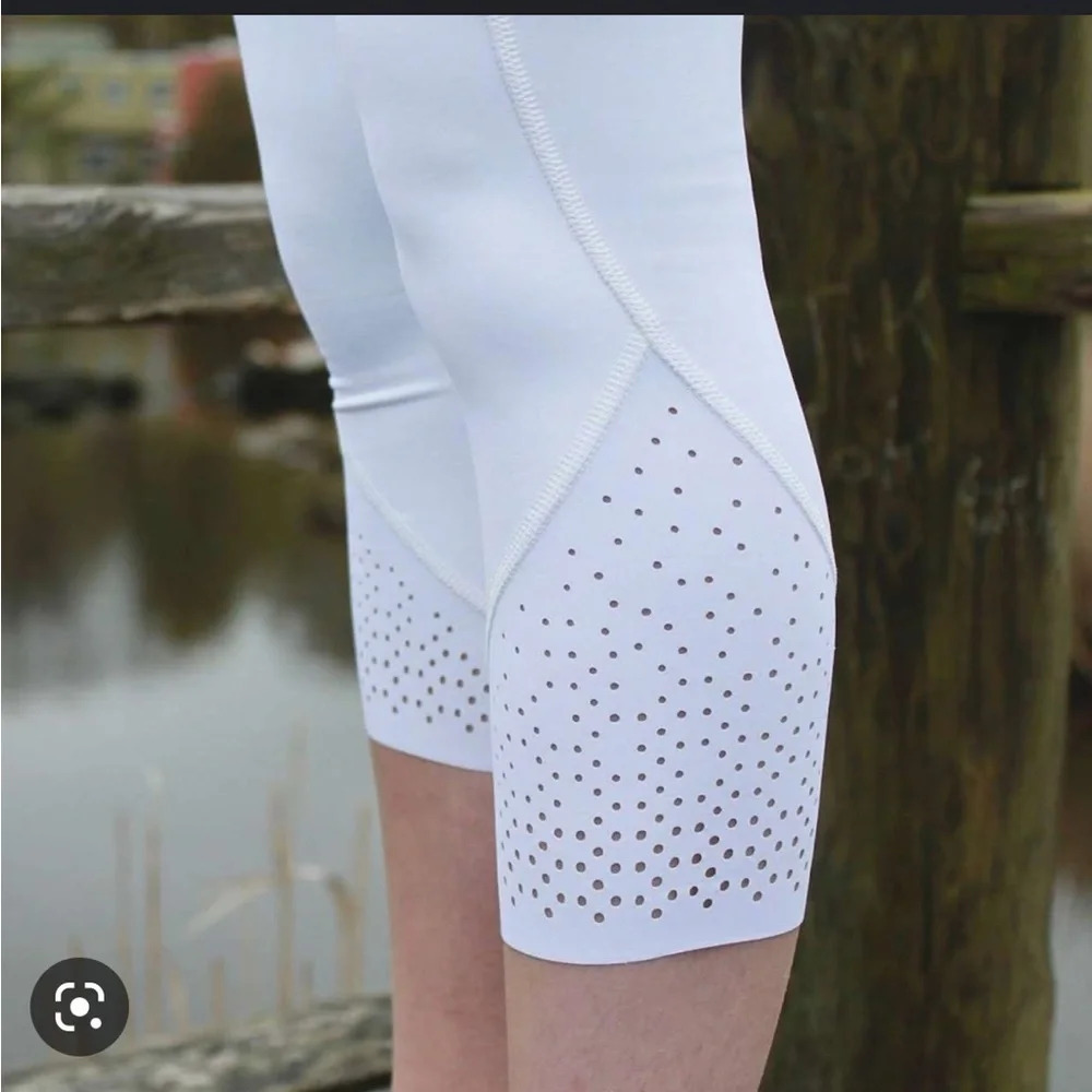 LULULEMON ANEW CROP 21” - Picture 6 of 6